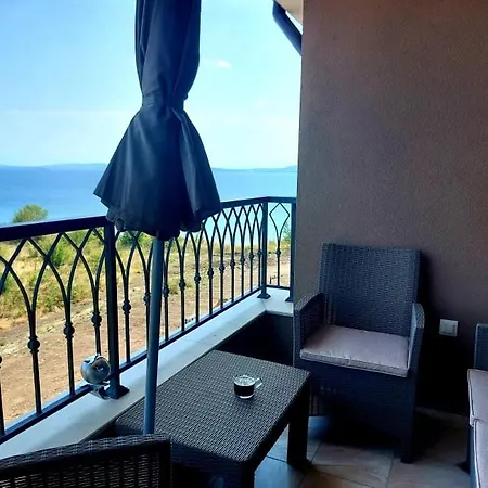 Bayview B32 - Burgas Beach Resort Lŭka